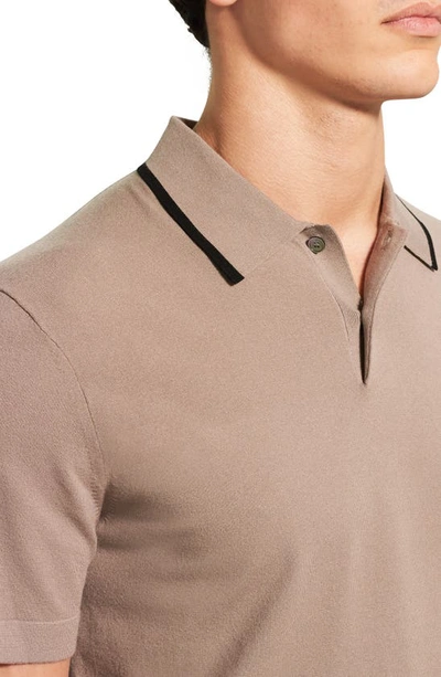 Shop Theory Goris Tipped Solid Polo In Tapir/ Black