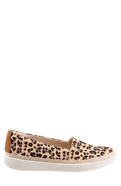 Trotters Accent Slip-on In Tan Cheetah