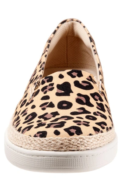 Trotters Accent Slip-on In Tan Cheetah