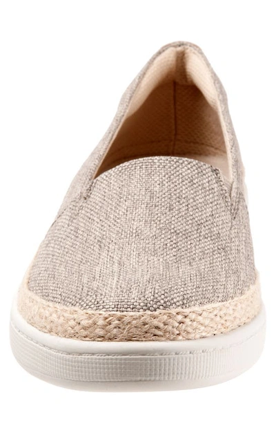 Trotters Accent Slip-on In Sage
