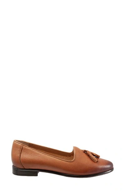 Shop Trotters Liz Loafer In Luggage