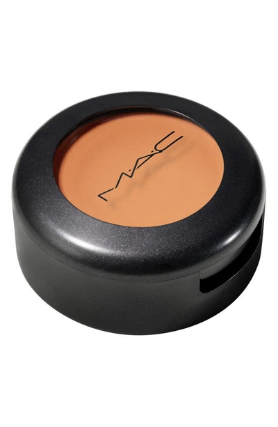 Shop Mac Cosmetics Studio Finish Spf 35 Correcting Concealer In Nw30