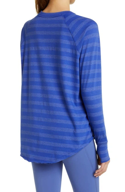 Shop Zella Relaxed Long Sleeve T-shirt In Blue Clematis