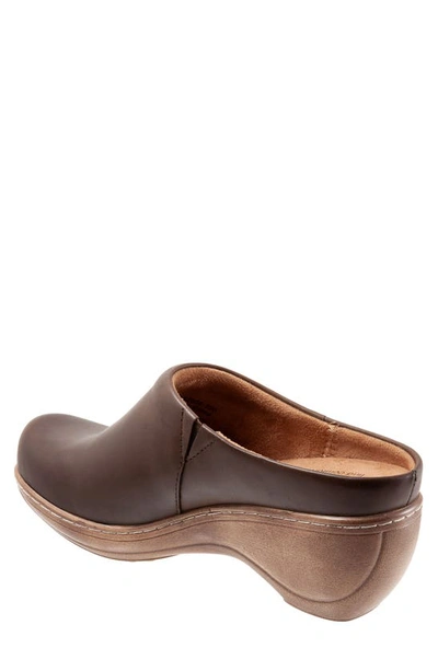 Softwalk Madison Clog In Dark Brown