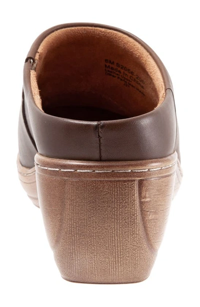 Softwalk Madison Clog In Dark Brown