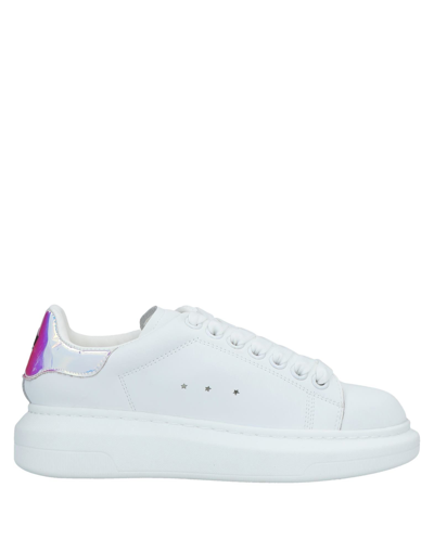 Shop Francesco Milano Sneakers In White