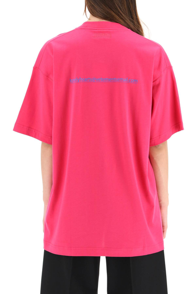 Shop Vetements Single And Ready Print T-shirt In Hot Pink (fuchsia)