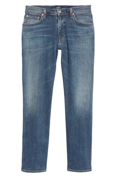 Shop Citizens Of Humanity Elijah Relaxed Straight Leg Jeans In Sky Fall