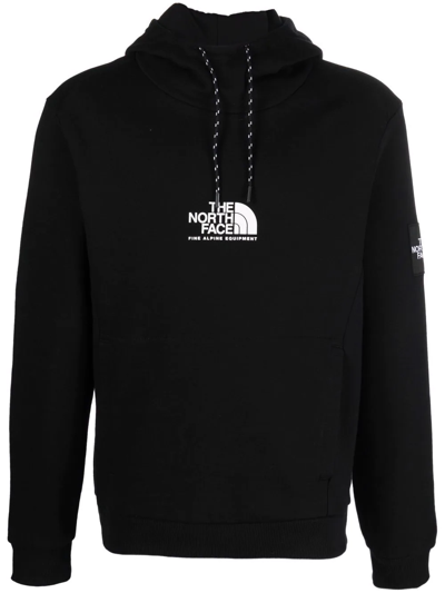 Shop The North Face Logo-print Pullover Hoodie In Schwarz
