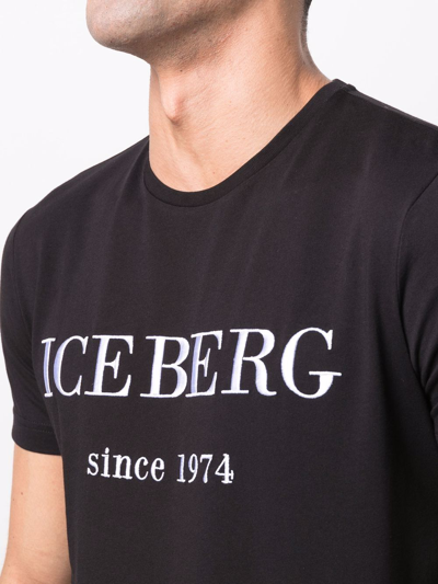 Shop Iceberg Logo-print Cotton T-shirt In Schwarz