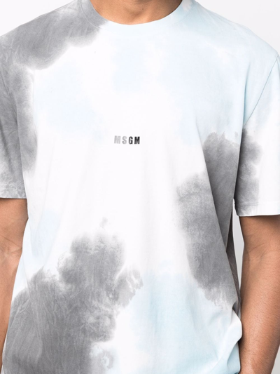 Shop Msgm Tie-dye Logo-print T-shirt In Blau