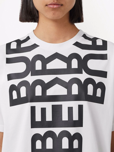 Shop Burberry Logo-print Oversized T-shirt In Weiss