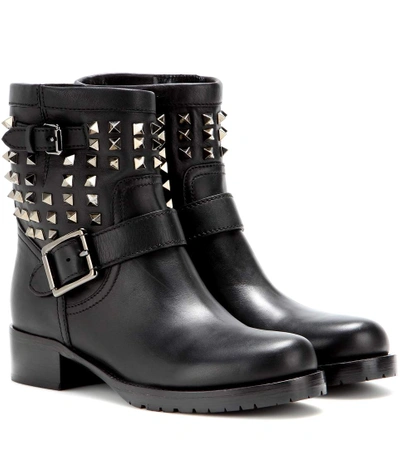 Valentino Garavani Rockstud Noir Leather Ankle Boots In Llack