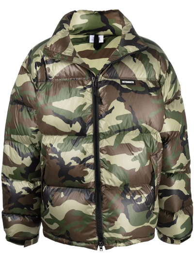 Shop Vetements Camouflage-print Logo Puffer Jacket In Green