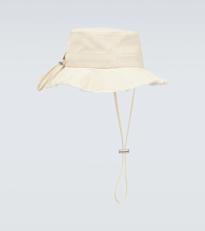 Shop Jacquemus Le Bob Artichaut Cotton Hat In Off-white
