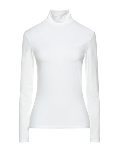 Shop Alpha Studio T-shirts In White