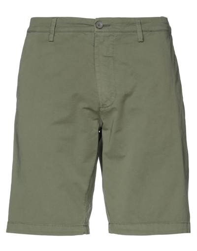 Shop Alley Docks 963 Shorts & Bermuda Shorts In Military Green