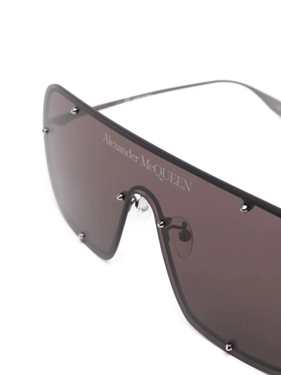 Shop Alexander Mcqueen Tinted Oversize-frame Sunglasses In Schwarz