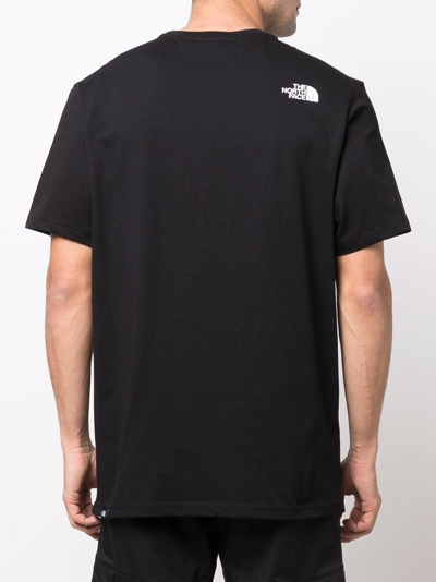 Shop The North Face Logo-print Short-sleeved T-shirt In Schwarz