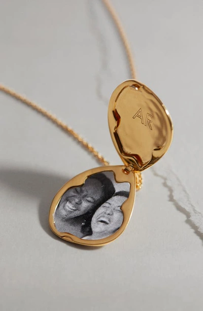 Monica Vinader Deia Pebble Locket Necklace In Gp