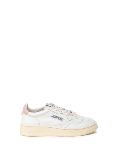 Shop Autry `medalist Low` Sneakers In Bianco