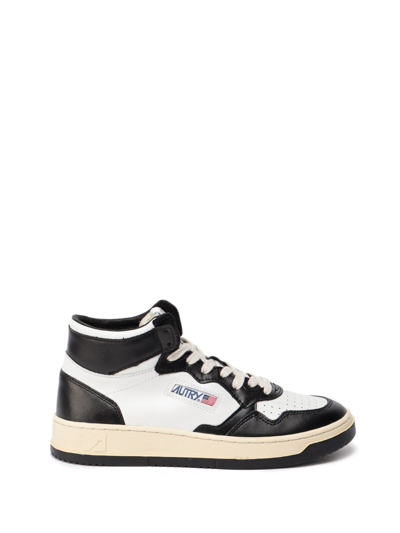 Shop Autry `medalist Mid` Sneakers In Bianco