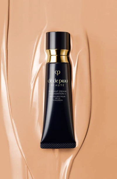 Shop Clé De Peau Beauté Beauté Radiant Cream Foundation Spf 25 In O20 Light Medium Ocher