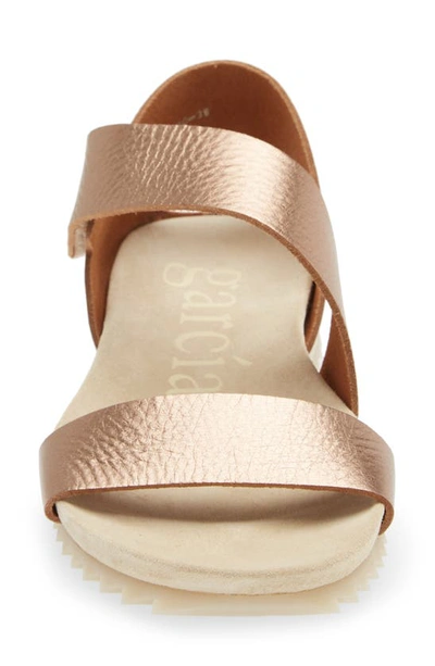 Pedro Garcia Jedda Strappy Wedge Sandal In Macaron Cervo Lame