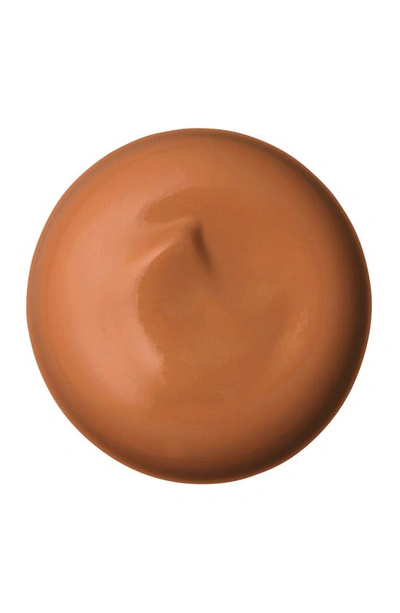 Clé De Peau Beauté Radiant Cream Foundation In O90 Very Deep Ocher