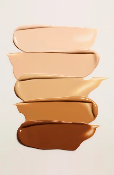 Clé De Peau Beauté Radiant Cream Foundation In O90 Very Deep Ocher