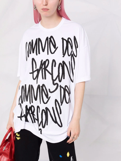 Shop Comme Des Garçons Logo Print T-shirt In Weiss