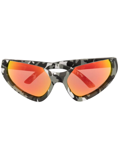 Shop Balenciaga Xpander Cat-eye Frame Sunglasses In Grau