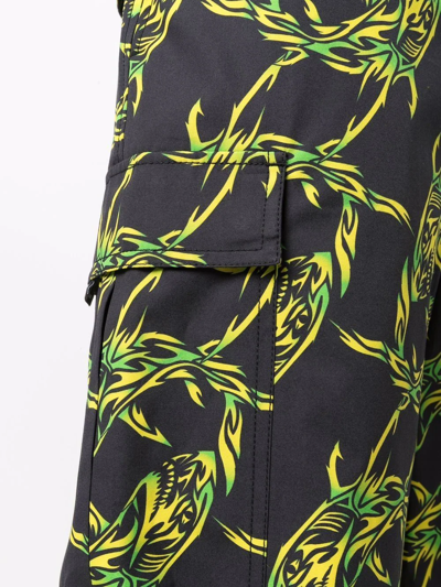 Shop Msgm Shark-print Cargo Shorts In Schwarz