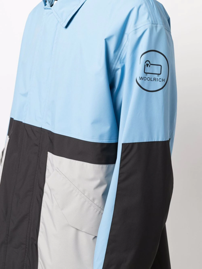 Woolrich Panelled Delaware Coat In Blau