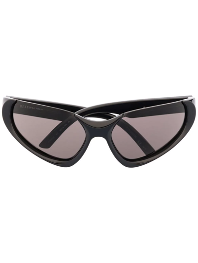 Shop Balenciaga Xpander Cat-eye Frame Sunglasses In Schwarz