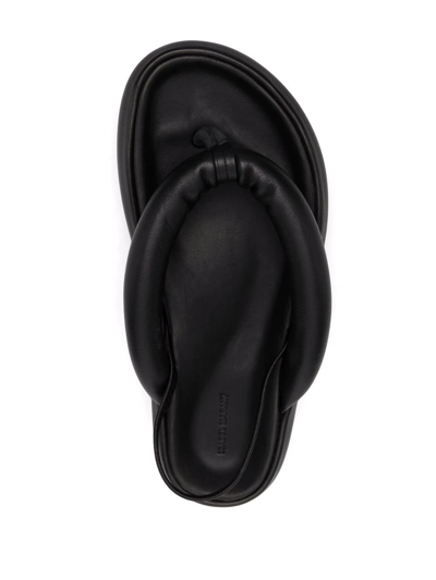 Shop Isabel Marant Thong-style Puffy Sandals In Schwarz