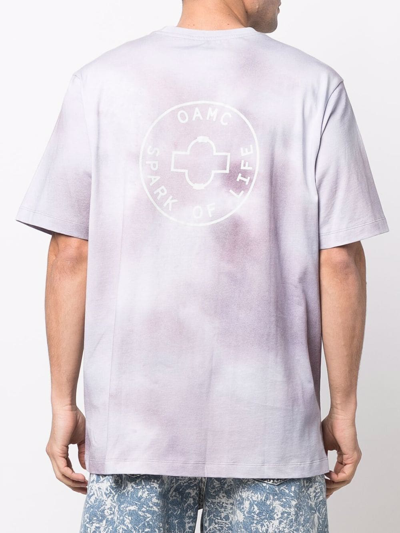 Shop Oamc Tie-dye Logo-print T-shirt In Violett