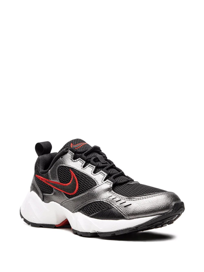 Nike Air Heights Low-top Sneakers In Schwarz