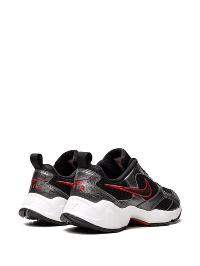 Nike Air Heights Low-top Sneakers In Schwarz