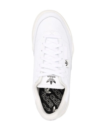 Adidas Originals Logo-patch Leather Sneakers In Weiss