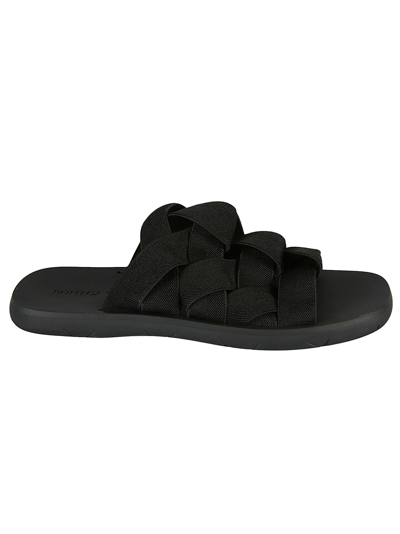 Shop Bottega Veneta Plat Sandals In Black