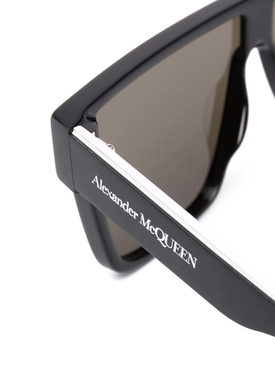 Alexander Mcqueen Square-frame Sunglasses In Schwarz