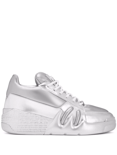 Giuseppe Zanotti Tallon Metallic Low-top Sneakers In Silver