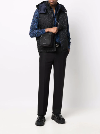 Versace Sleeveless Padded Gilet In Schwarz