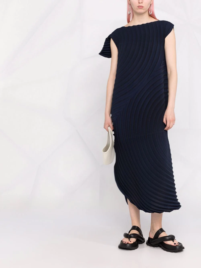 Issey Miyake Silence Pleated Knitted Midi Dress In Blue | ModeSens