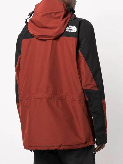 Shop The North Face 94 Retro Mountain Hooded Jacket In Rot