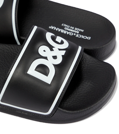 Shop Dolce & Gabbana Logo Rubber Slides In Nero/bianco
