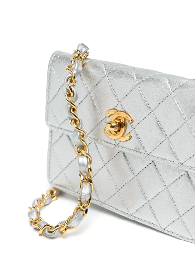 Pre-owned Chanel 1990s Diamond-quilted Mini Bag In Silver