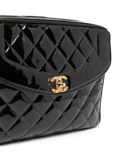 Pre-owned Chanel Cc Diamond-quilted Crossbody Bag In Black