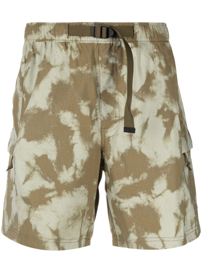 The North Face Class V Belted Retro Dye Print 7 Shorts In Green